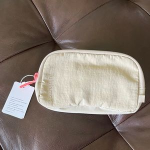 Lululemon Mini Belt Bag (Trench)